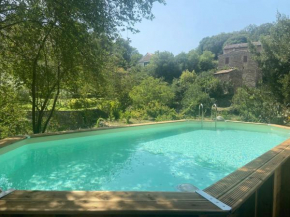 Gîte cévenol de caractère tout équipé, piscine, aire de jeu et jardin